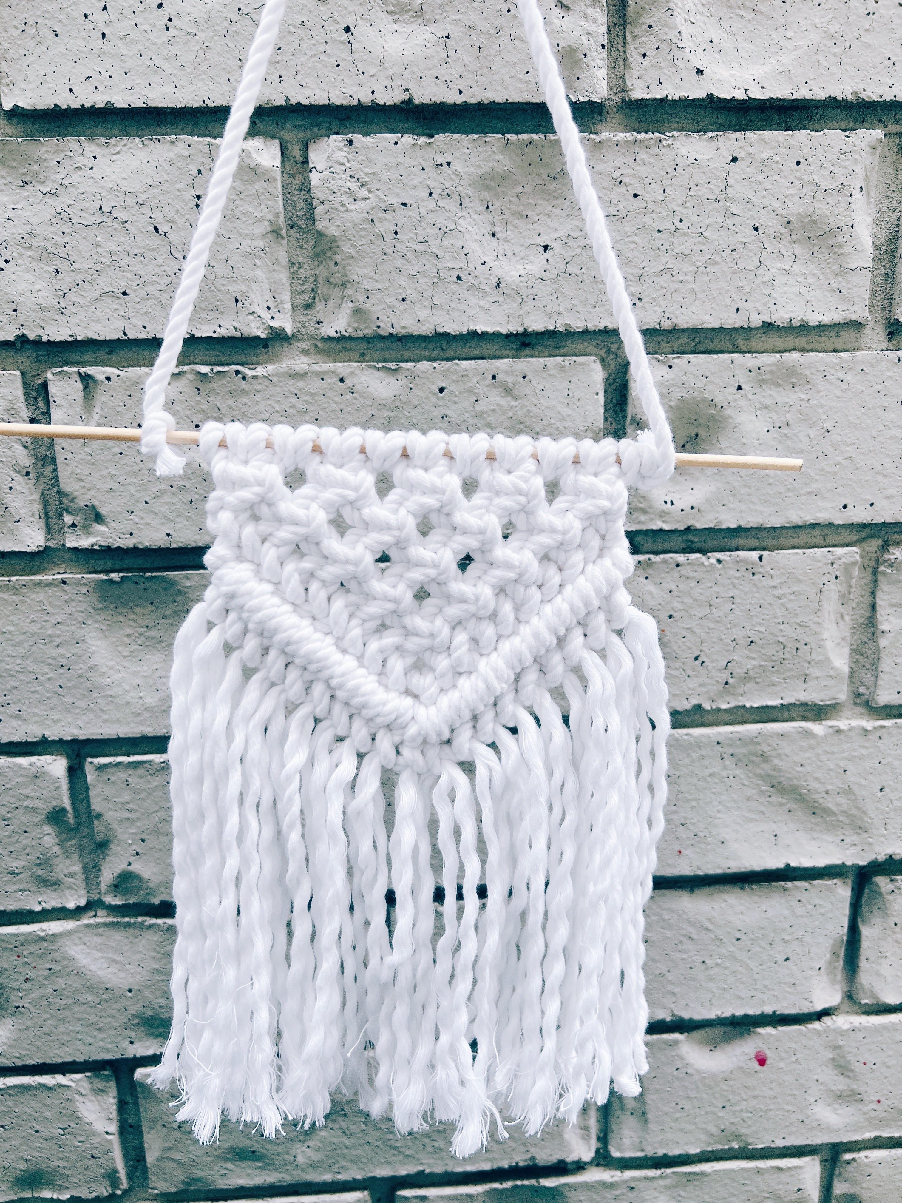 Made by Sasha Macramé hanger