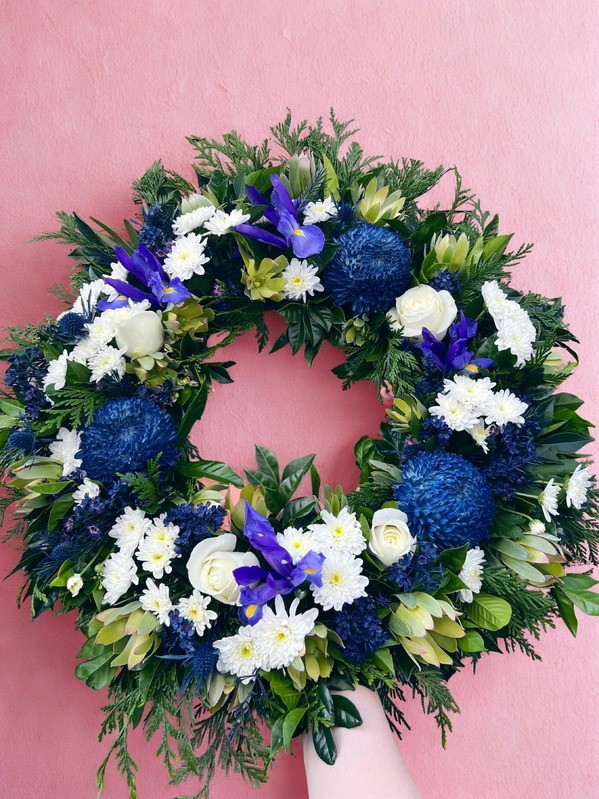 17 inch Blue and White Wreath