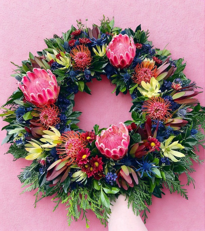 17 inch Premium Native Wreath