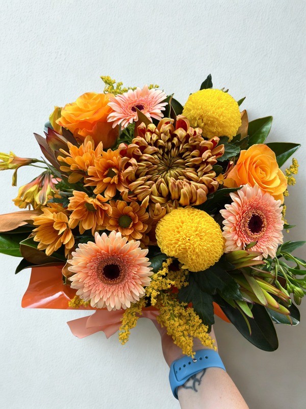 Peach Melba Small Arrangement