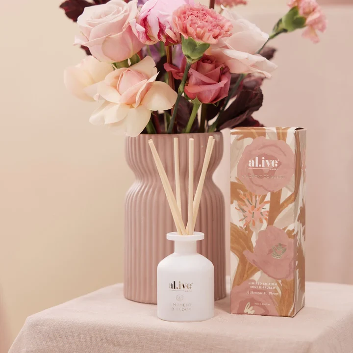 Mini Diffuser - A Moment To Bloom