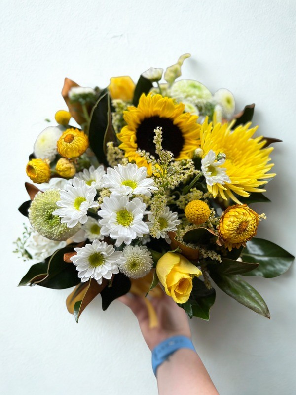 Lemon Meringue Small Arrangement