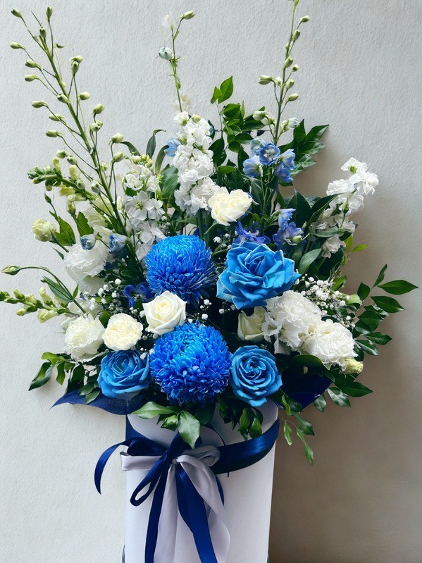 Blueberry Pie Large Arrangement