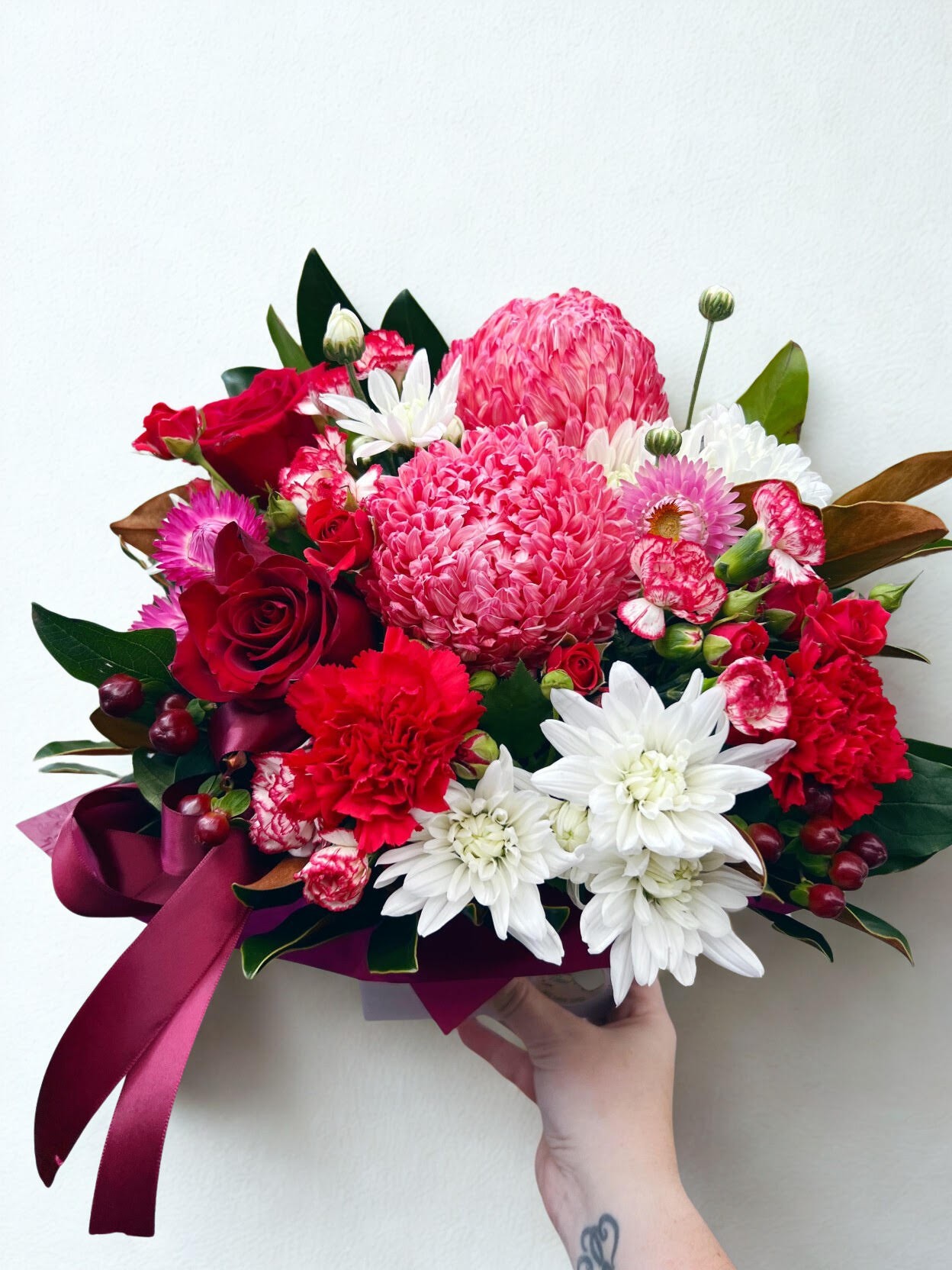 Red Velvet Cake Small Arrangement