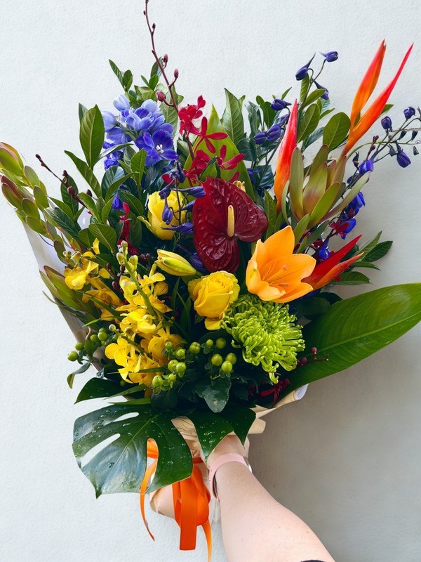 Tropical Tart Large Bouquet