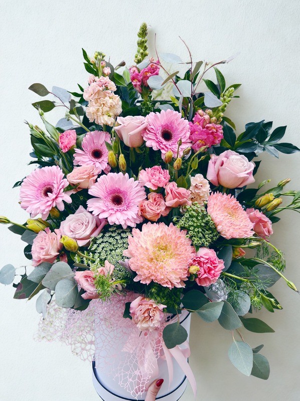 Raspberry Roulade Large Arrangement