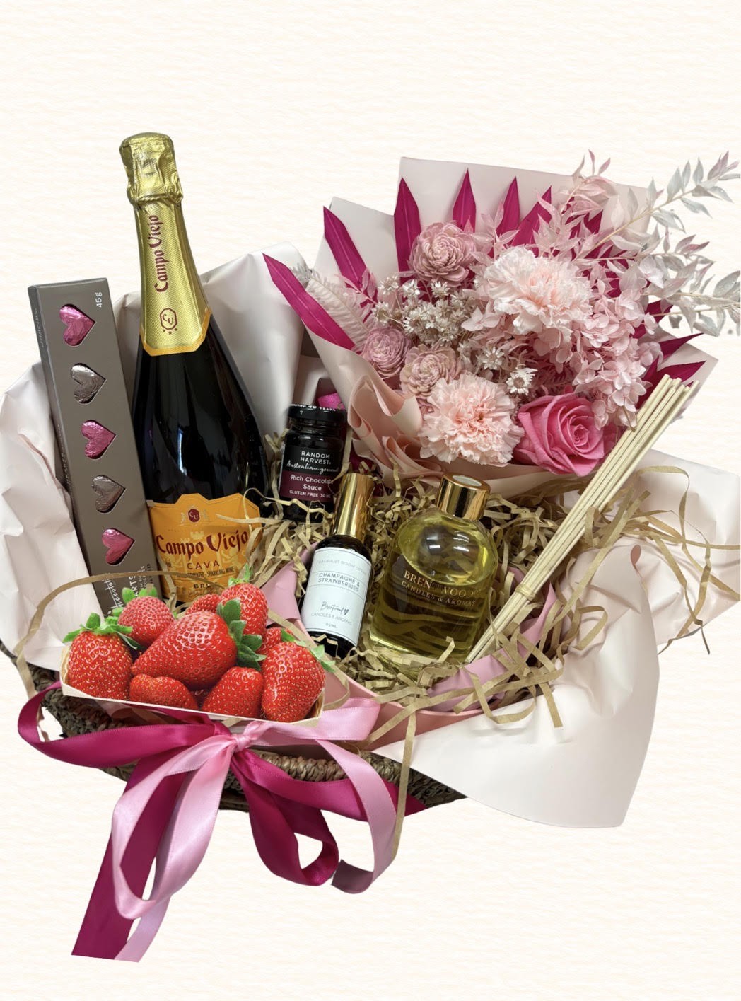 Strawberry & Champagne Hamper