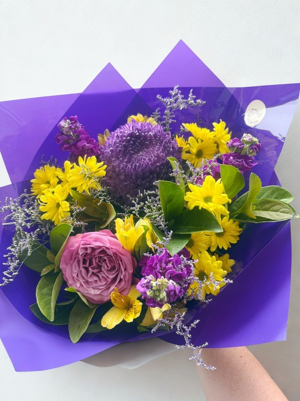 Passionfruit Gelato Medium Bouquet