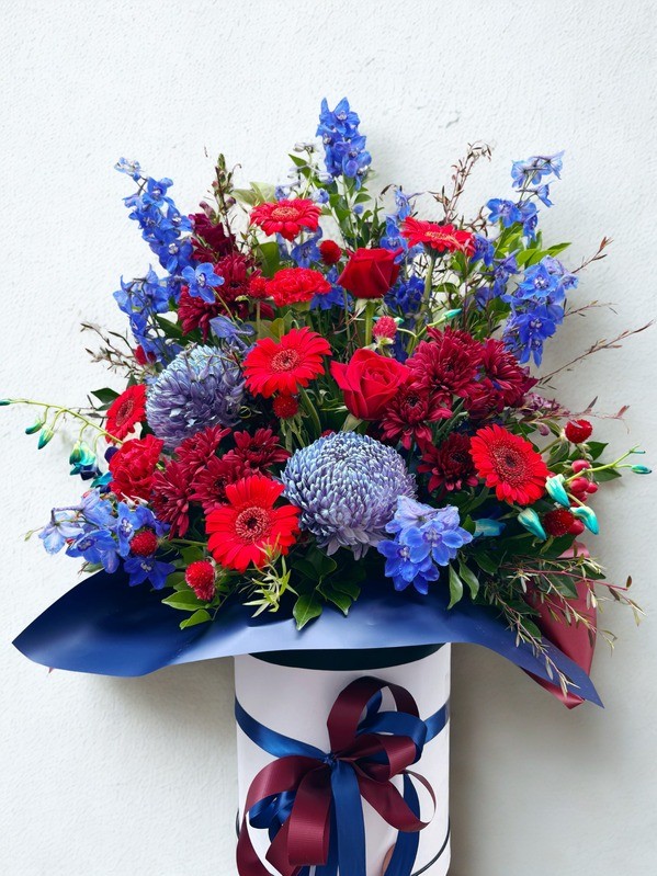 Fruits of the forest cobbler large arrangement