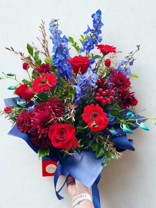 Fruits of the forest cobbler medium arrangement