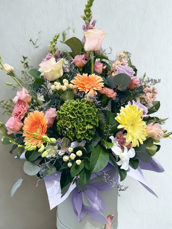 Macaron Large Arrangement