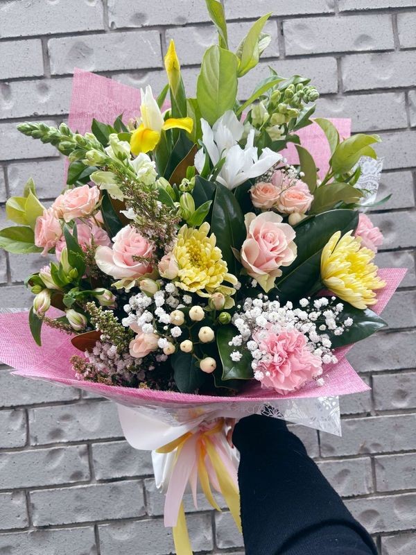 Battenberg Cake Large Bouquet