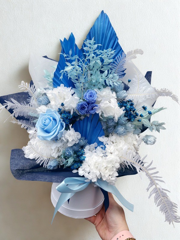 Blueberry Pie Dried Arrangement