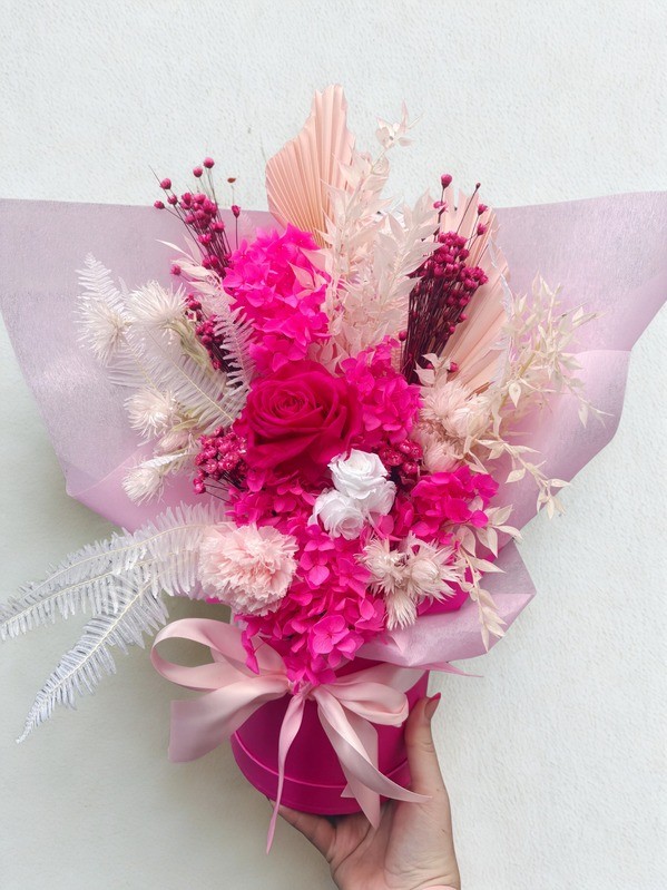 Strawberry Shortcake Dried Arrangement