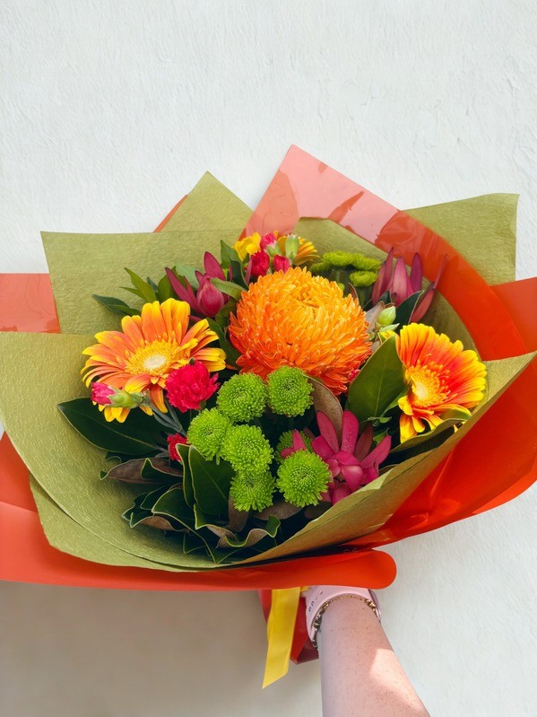 Mango Sorbet Medium Bouquet