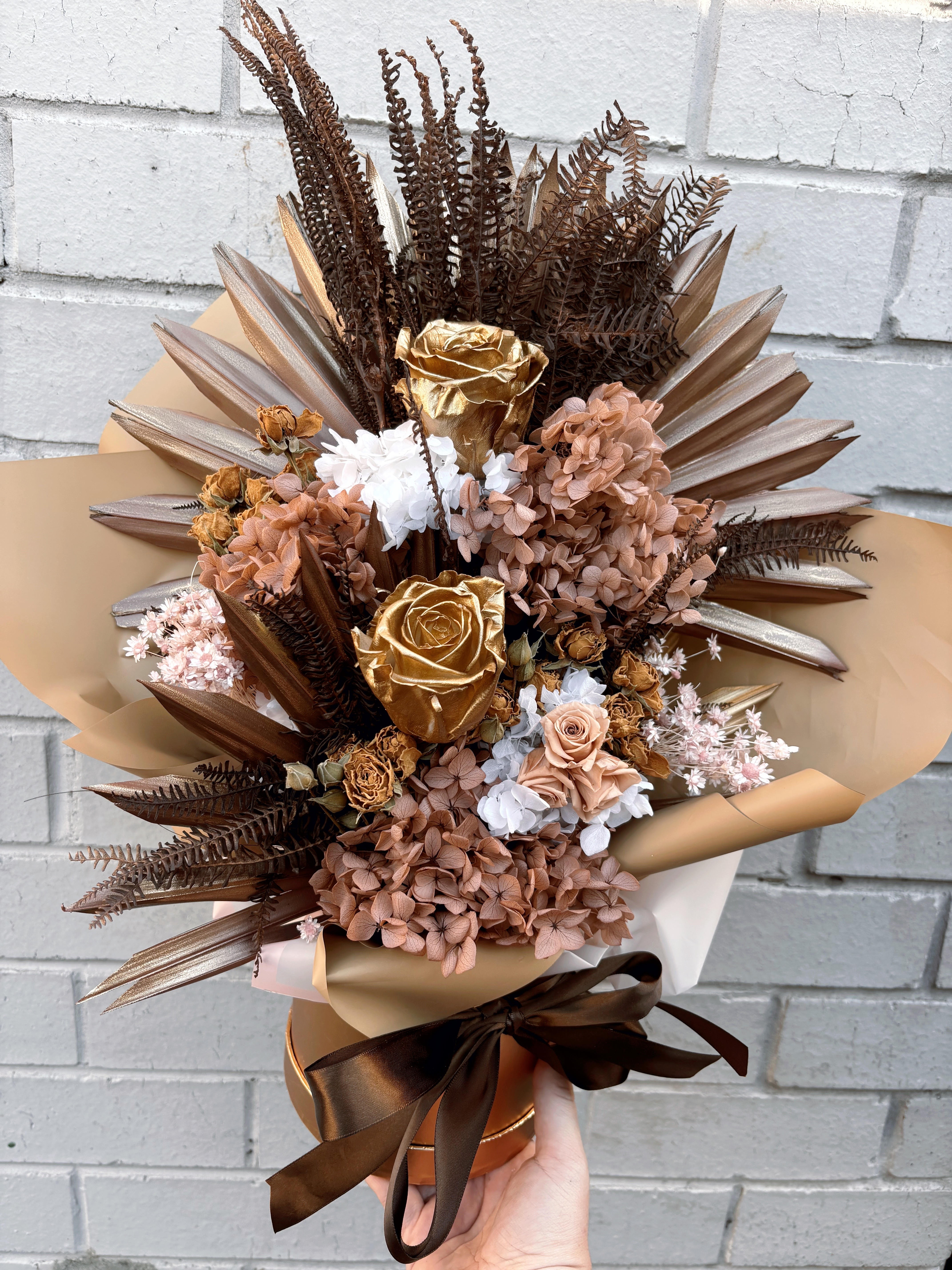 Tiramisu Dried Arrangement