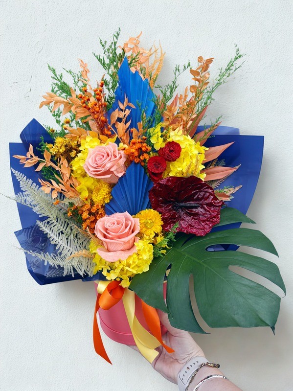 Tropical Tart Dried Arrangement