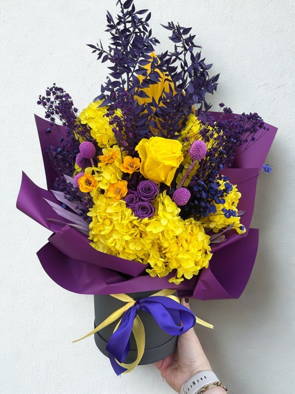 Passionfruit Gelato Dried Arrangement