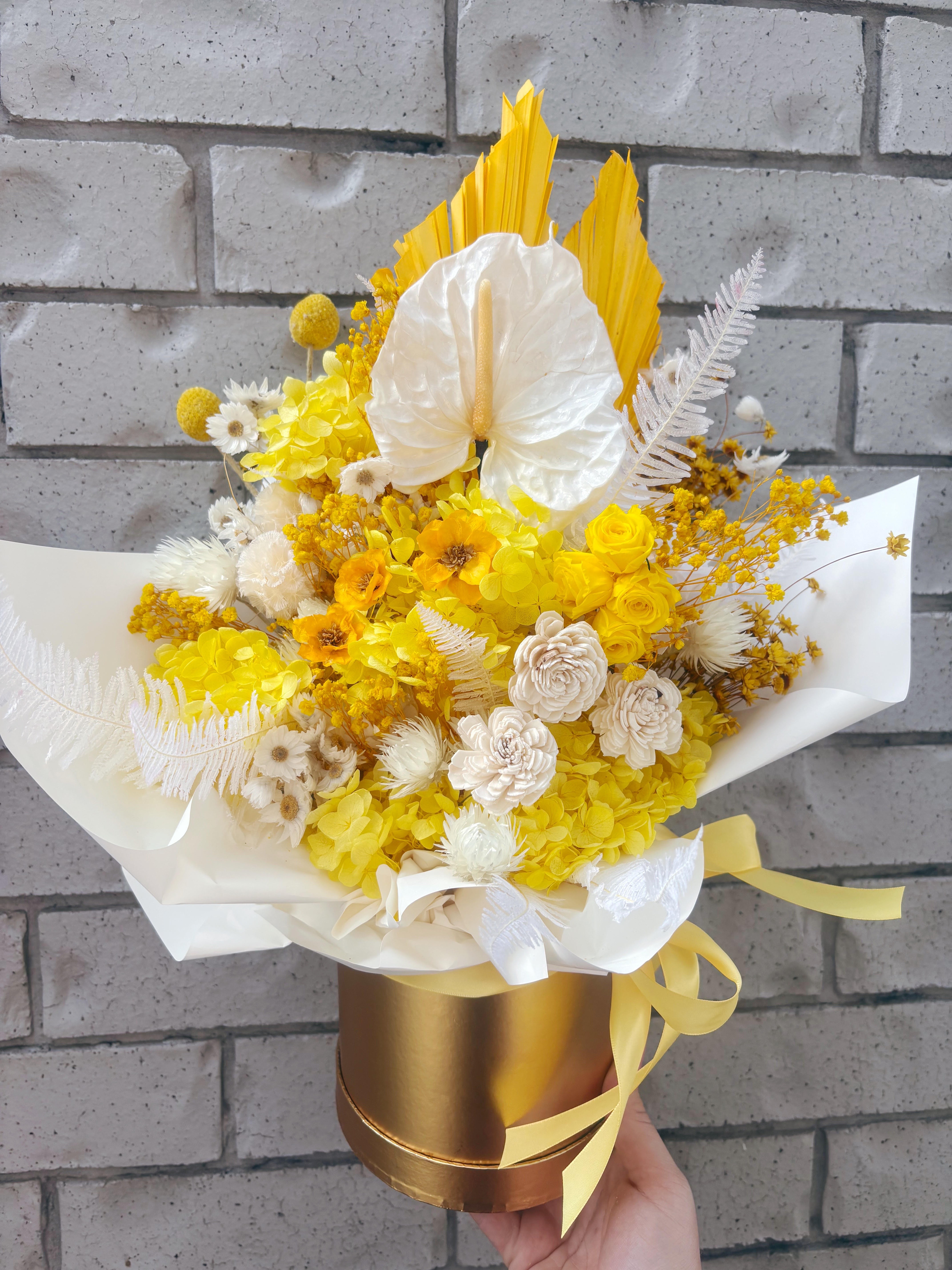 Lemon Meringue Dried Arrangement