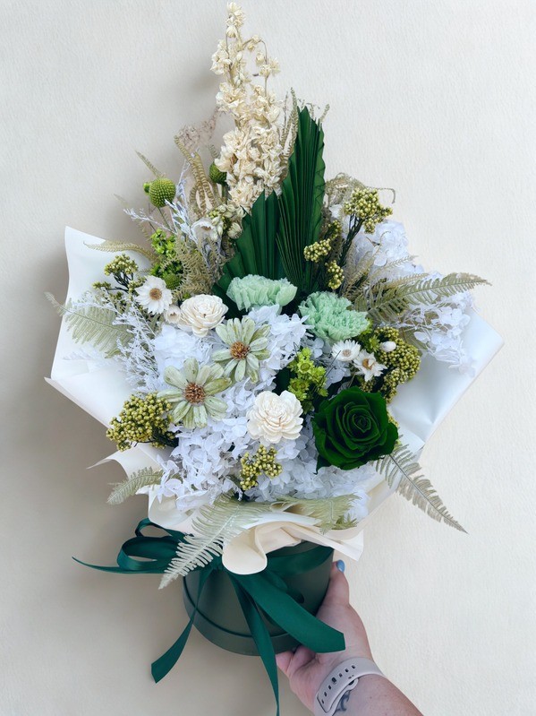 Pistachio Dried Arrangement